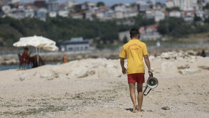 Karadeniz'de görünmeyen tehlikeye karşı hayati nöbet