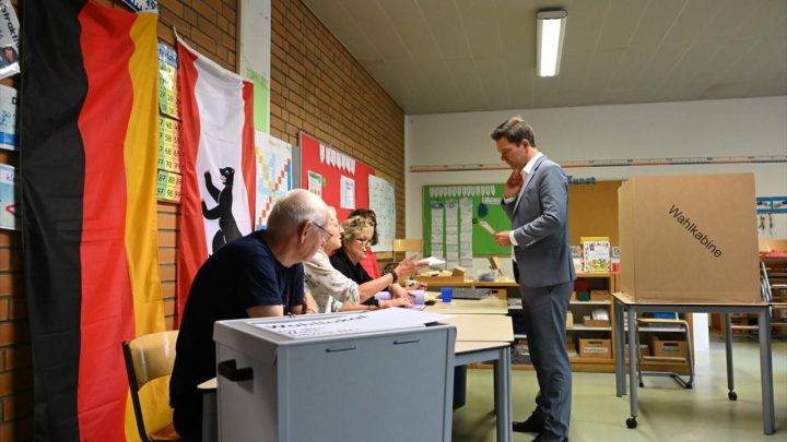 Almanya'da iki eyalet sandık başında: Elif Eralp'i aday gösteren Sol Parti önde