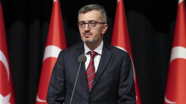 İletişim Başkanı Duran'dan şehit Sözleşmeli Er Ziya Koparan için başsağlığı mesajı