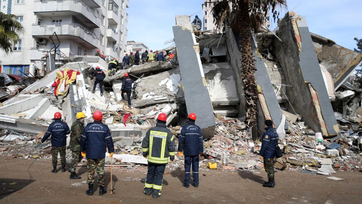 Depremde 35 kişinin öldüğü Ezgi Apartmanı davasında karar