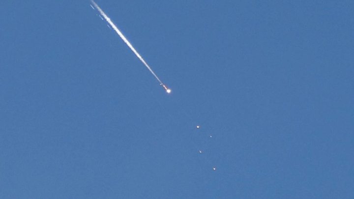 Suudi Arabistan, Husilerin Riyada attığı balistik füzenin imha edildiğini açıkladı