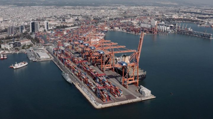 Türk lirasıyla dış ticaret hacmi 8 ayda 1 trilyon lirayı aştı