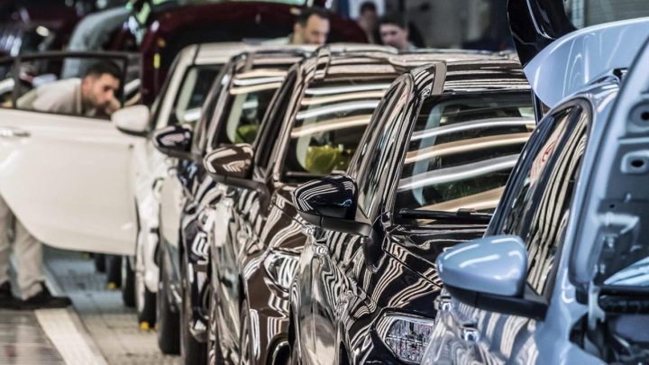 Otomotiv endüstrisi ağustosta ihracatta ilk sırada