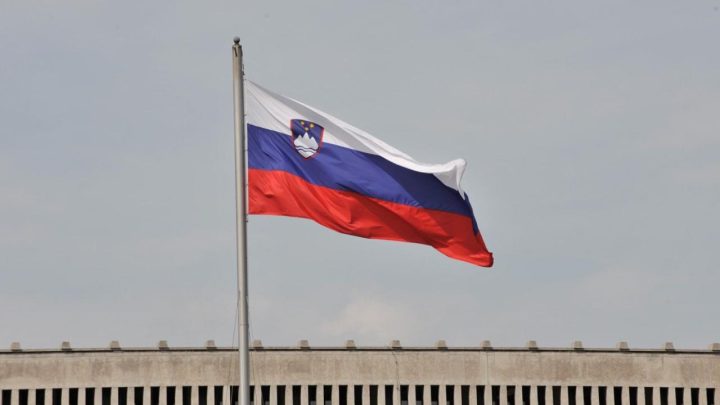 Slovenya'da muhalefet, İsrail'le yakınlaşma nedeniyle Dışişleri Bakanı hakkında gensoru önergesi verecek