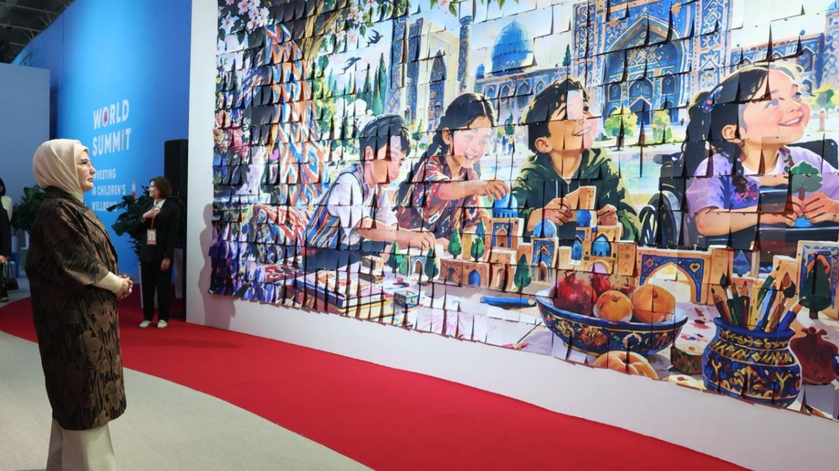 Emine Erdoğan'dan Özbekistan'da çocukların geleceğine odaklanan sergiye ziyaret