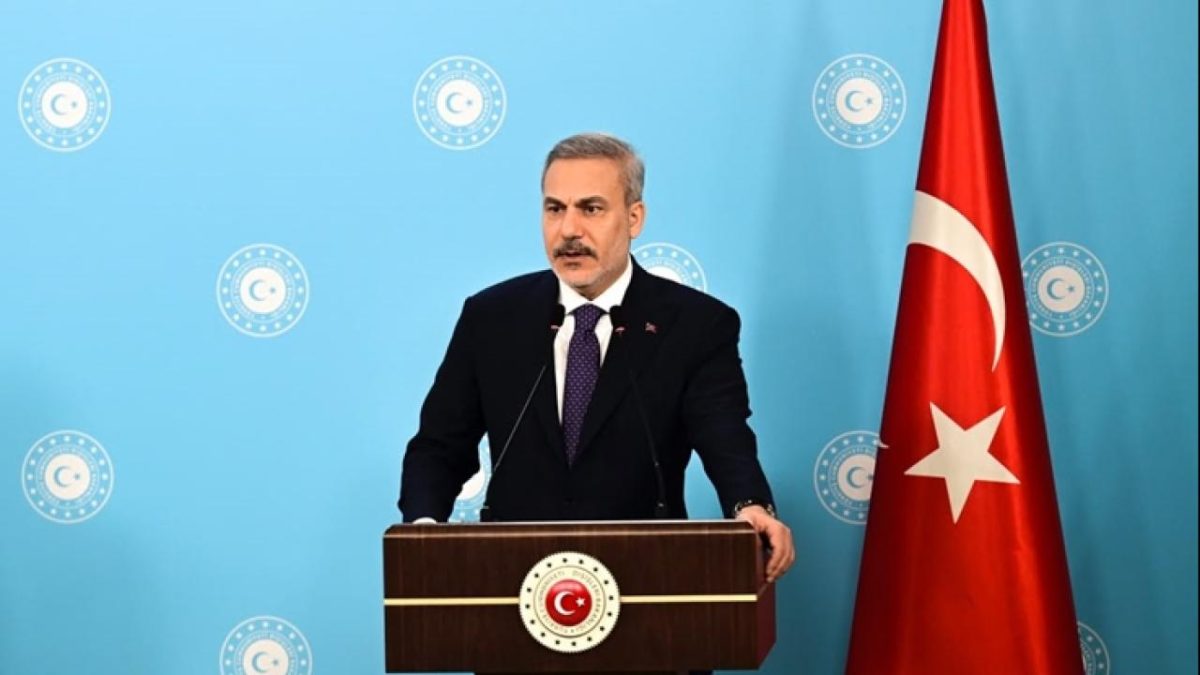 Dışişleri Bakanı Fidan, Libyalı yetkililer Dibeybe ve Hafter ile görüştü