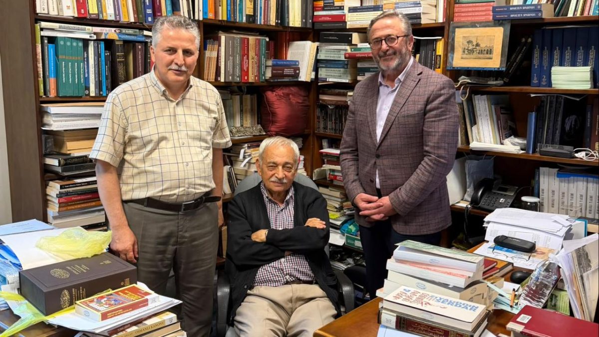 Bir ömrün birikimi: İsmail Erünsal'ın 525 eserlik koleksiyonu dijitale taşındı