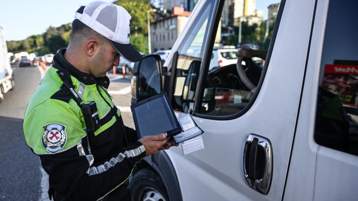 İstanbul'daki denetimlerde 493 kişi yakalandı